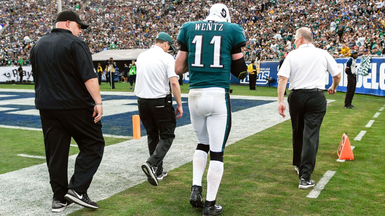 Carson Wentz First Career Win Philadelphia Eagles 16 x 20 Football Photo