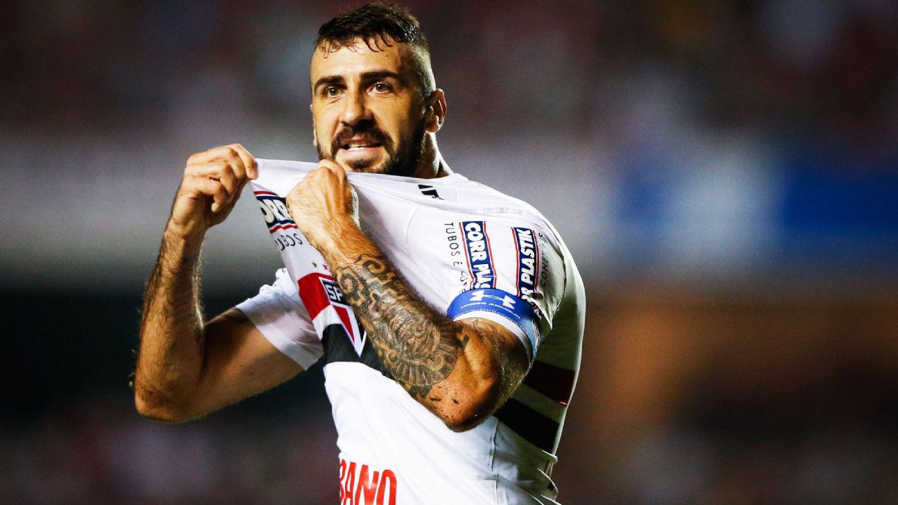 Pratto afirma à rádio que quer voltar à Argentina comentando interesse do  River Plate – @