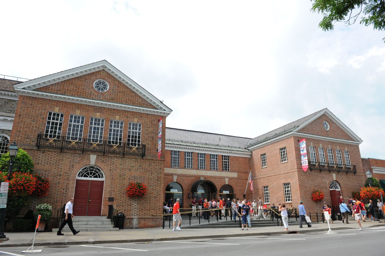Baseball Hall shifts induction ceremony to Sept. 8