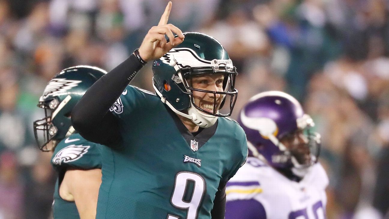 Nick Foles outplays Matt Ryan, and Eagles hold off Falcons for