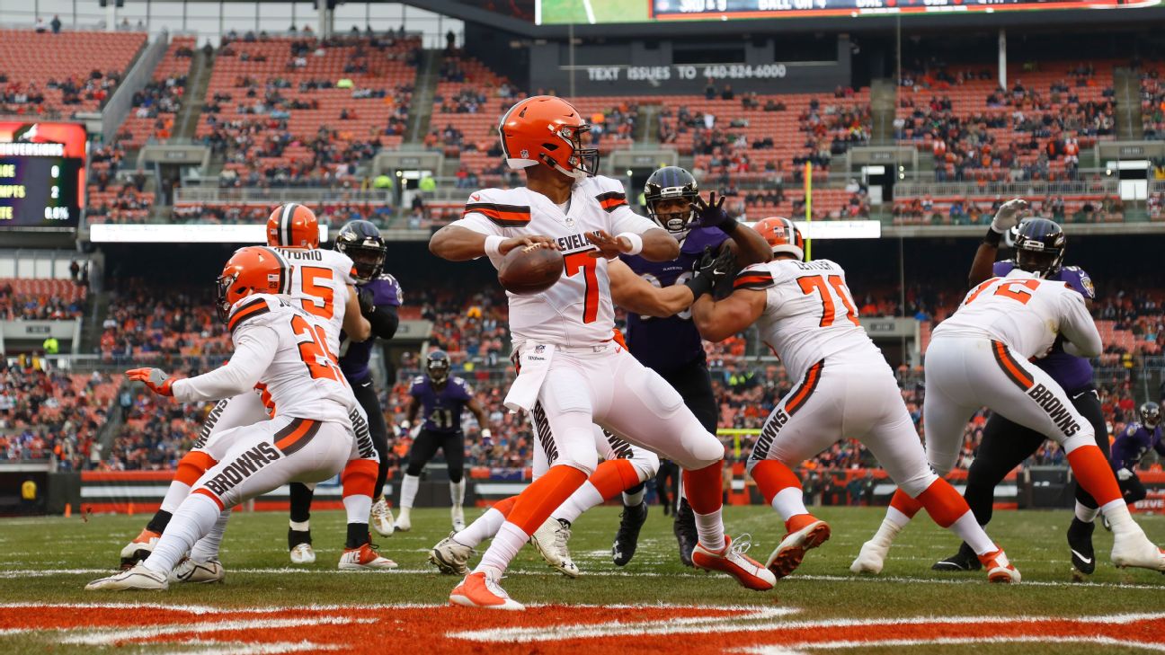 Cleveland Browns' winless streak grows to 19 as Saints mount late comeback  victory – The Denver Post