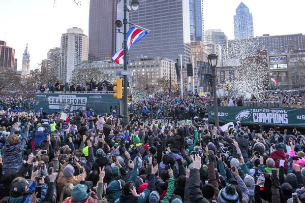 Two fans stabbed, officer assaulted during Eagles' Super Bowl parade ...