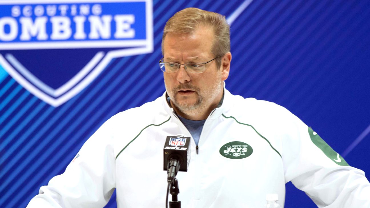 Jets fire GM Mike Maccagnan, name Adam Gase interim GM