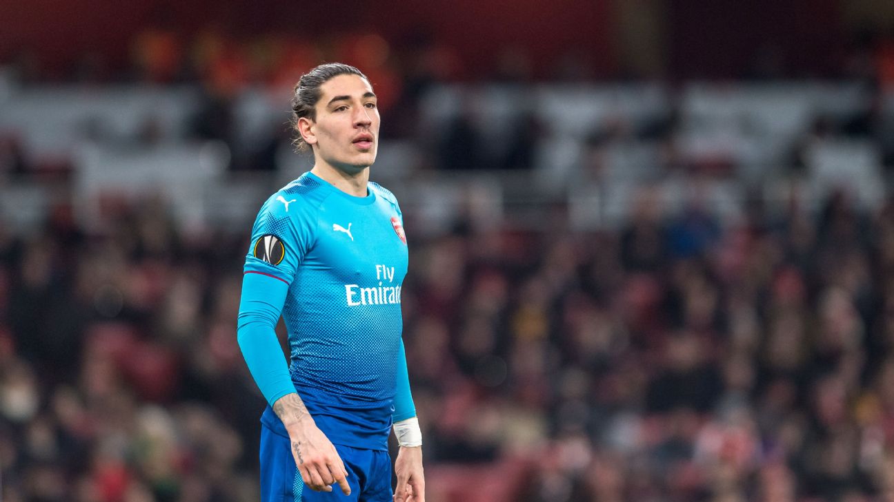 Former Arsenal star Bellerin shows off dramatic new look and leaves  Barcelona team-mates shocked on return to training