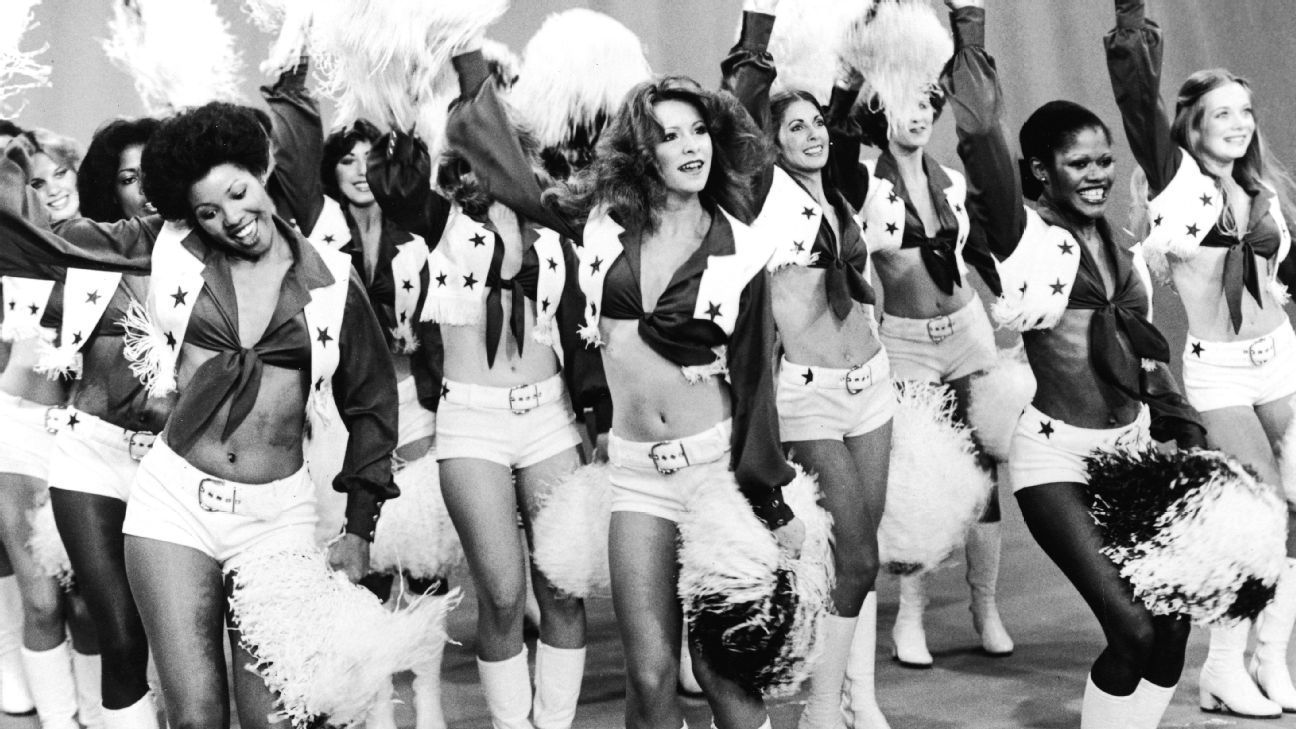 Dallas Cowboys cheerleaders through the years