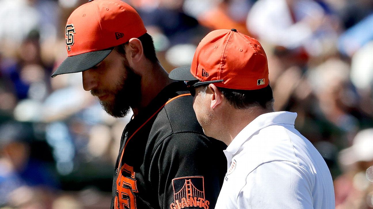 Giants' Madison Bumgarner injures shoulder in dirt bike accident