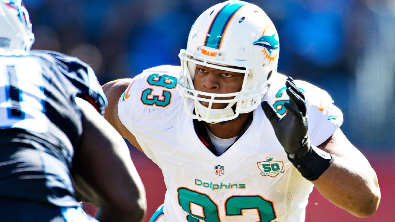 Insider Addresses Rumor of Raiders Possibly Signing Ndamukong Suh