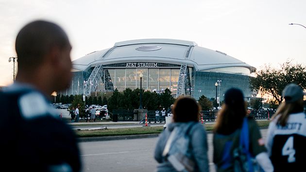 ESPN features Sehons love for Cowboys, each other on We The Fans