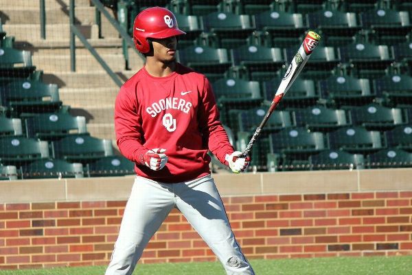 X \ MLB على X: With the No. 9 overall pick in the #MLBDraft, the  @Athletics select OF Kyler Murray from the University of Oklahoma.