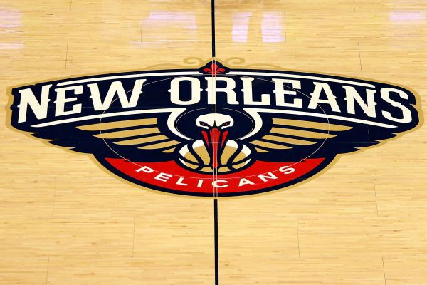 Sources  Pels deferring Lakers  1st-rd  pick to  25