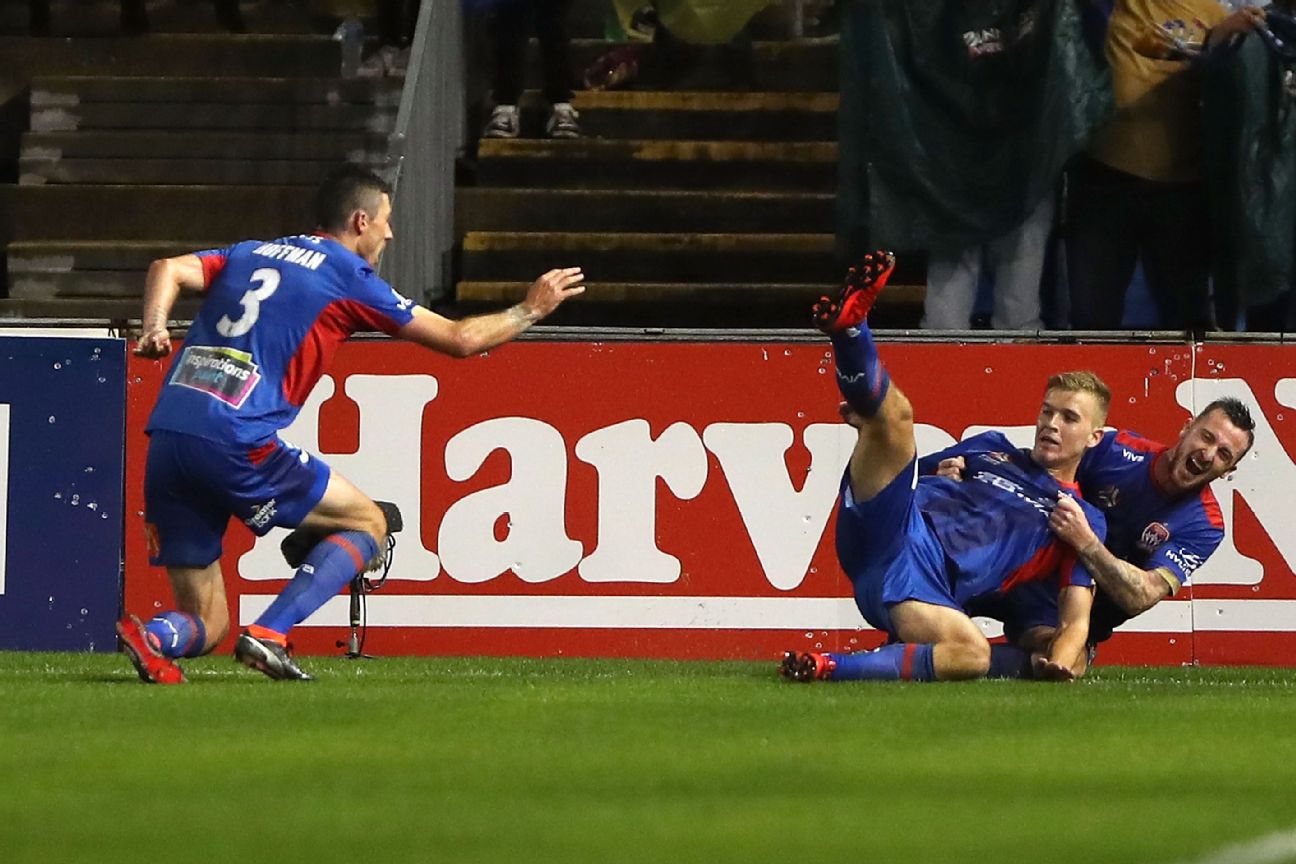 Soccer  Newcastle Jets hoping for a record first home-game crowd