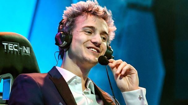 Ninja officially returns to Twitch