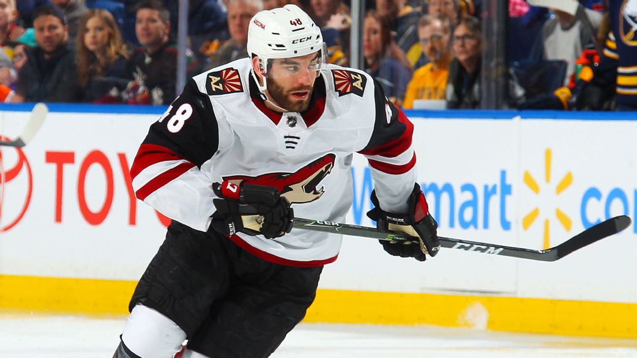 Coyotes acquire Marcus Kruger in deal with Hurricanes for Jordan Ma