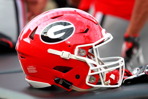 4-star WR Carr decommits from Georgia's class