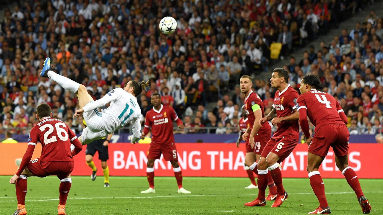 Euro Fut • 𝙁𝙪𝙩𝙚𝙗𝙤𝙡 𝙀𝙪𝙧𝙤𝙥𝙚𝙪 on X: Esse gol do Salah ganhou o  Puskás competindo contra o gol de bicicleta do Cristiano Ronaldo 👇   / X