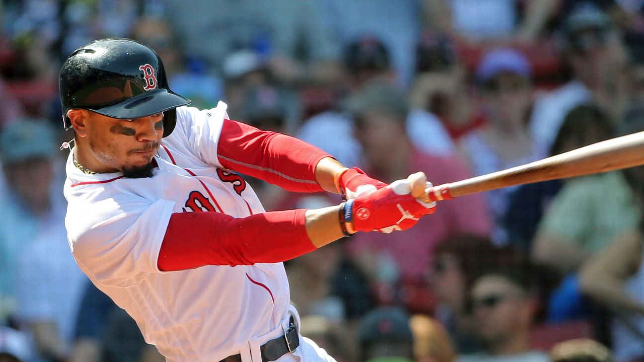 Bucky Dent Will Reportedly Be At Fenway Park For Tuesday's Red Sox