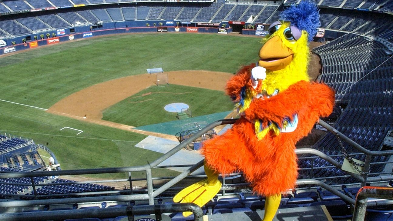 The former San Diego Chicken performs for fans at Shea Stadium