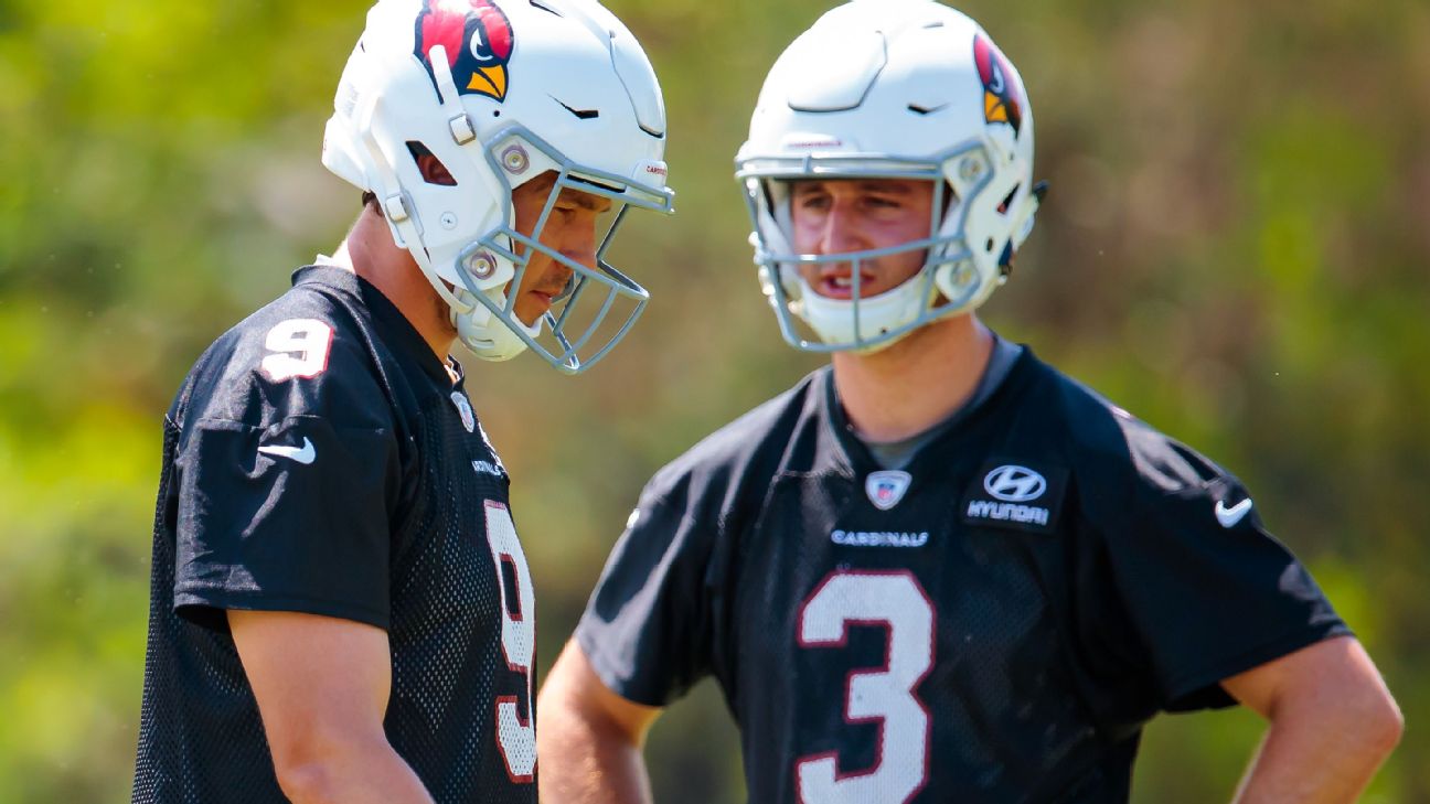 Steve Keim on Sam Bradford: Cardinals will carry three QBs 'as of now'