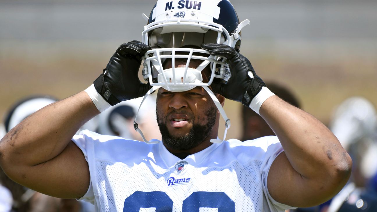 Report: Bucs finalizing 1-year deal with Ndamukong Suh