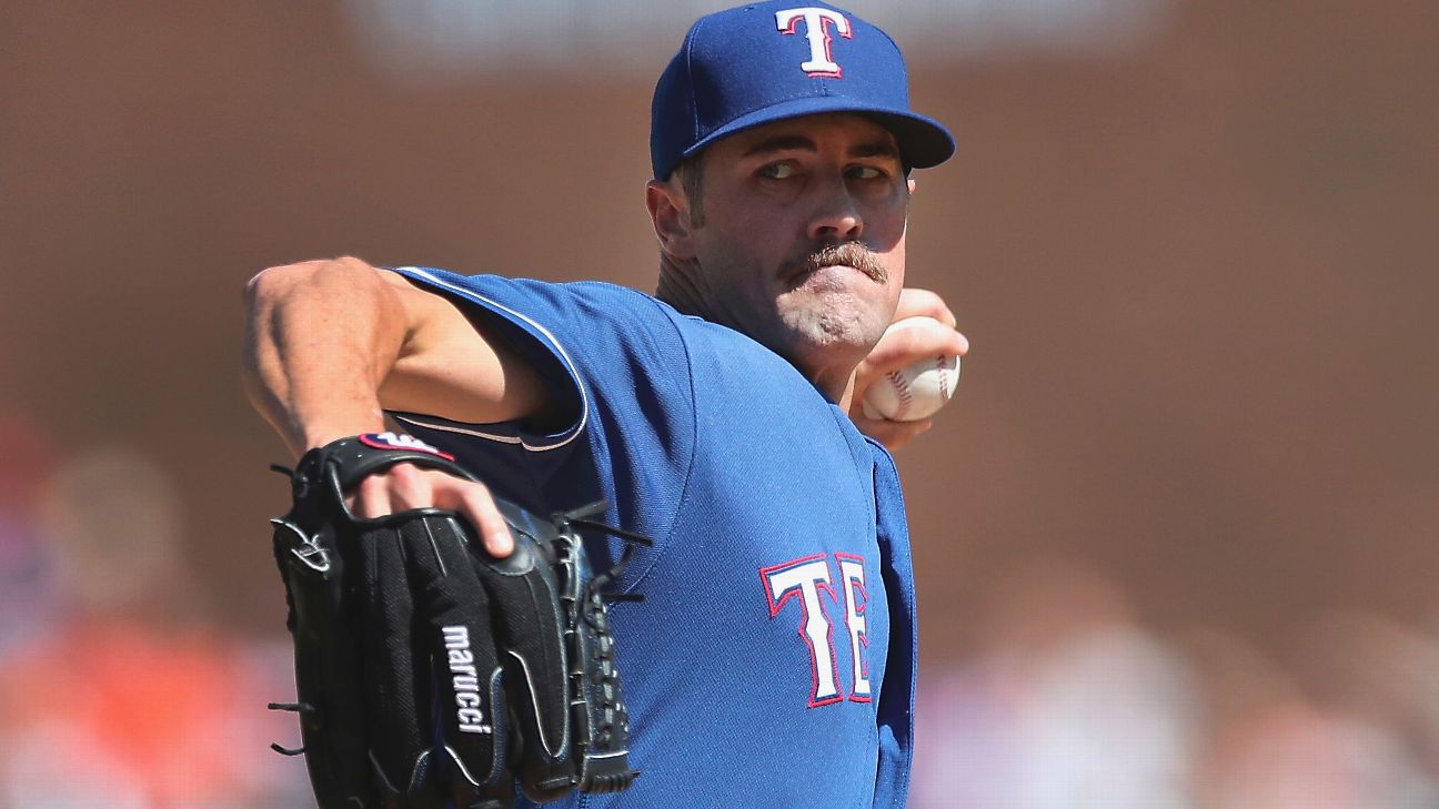 Cole Hamels no-hits Cubs at Wrigley Field