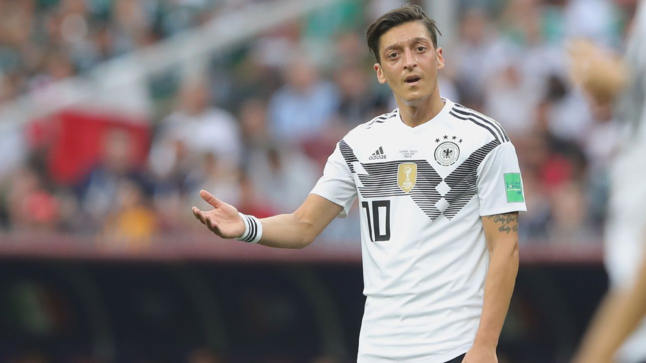 Mesut Ozil retires from Germany after political tensions over Turkish roots
