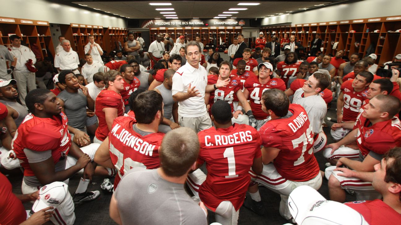 Cardinals' Colt McCoy recalls leading Texas in 2009 Fiesta Bowl win