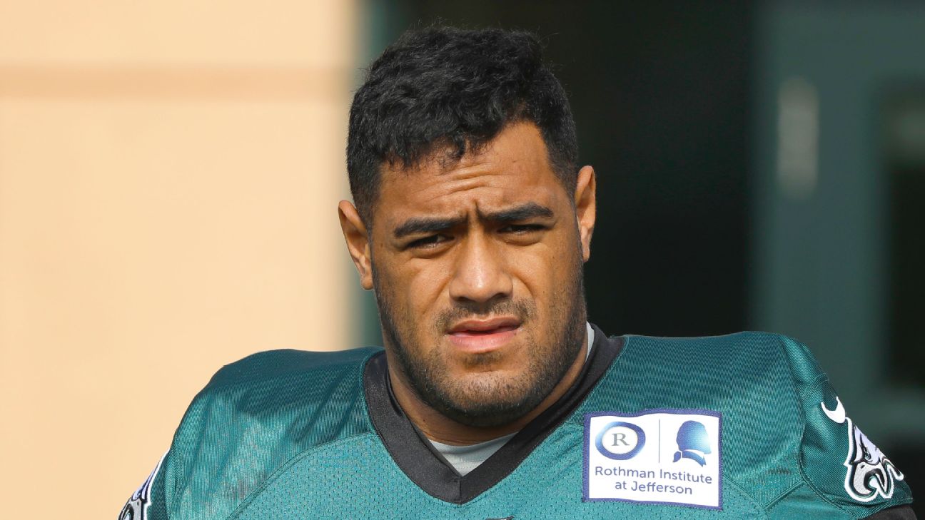 Jordan Mailata's journey from rugby to the Eagles surprised everyone.  Especially his family.