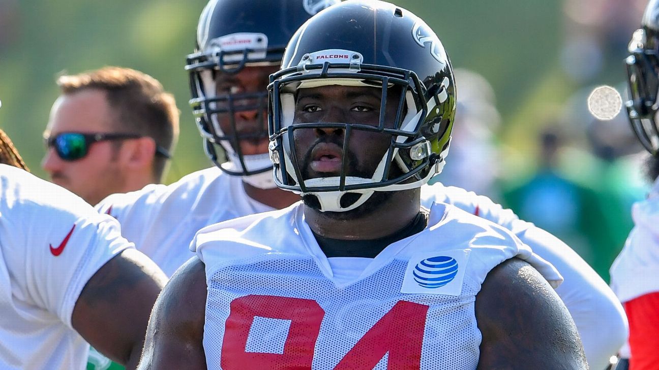 vaughn mcclure on X: The Dedicated Mom here to watch Grady Jarrett do some  work  / X