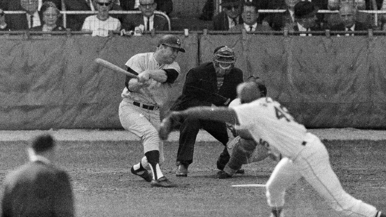 Mickey Mantle's 1964 World Series jersey sold at auction for $1.32 million  - ESPN