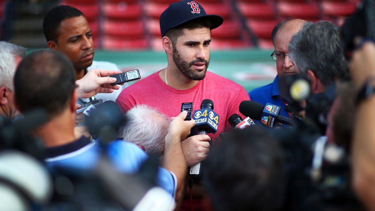 He's a DAWG man!' - J.D. Martinez talks Julio Urías' impact and