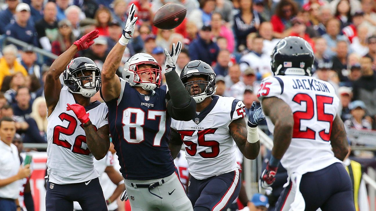 Rob Gronkowski Recalls First Practice With Tom Brady: “He Was Out