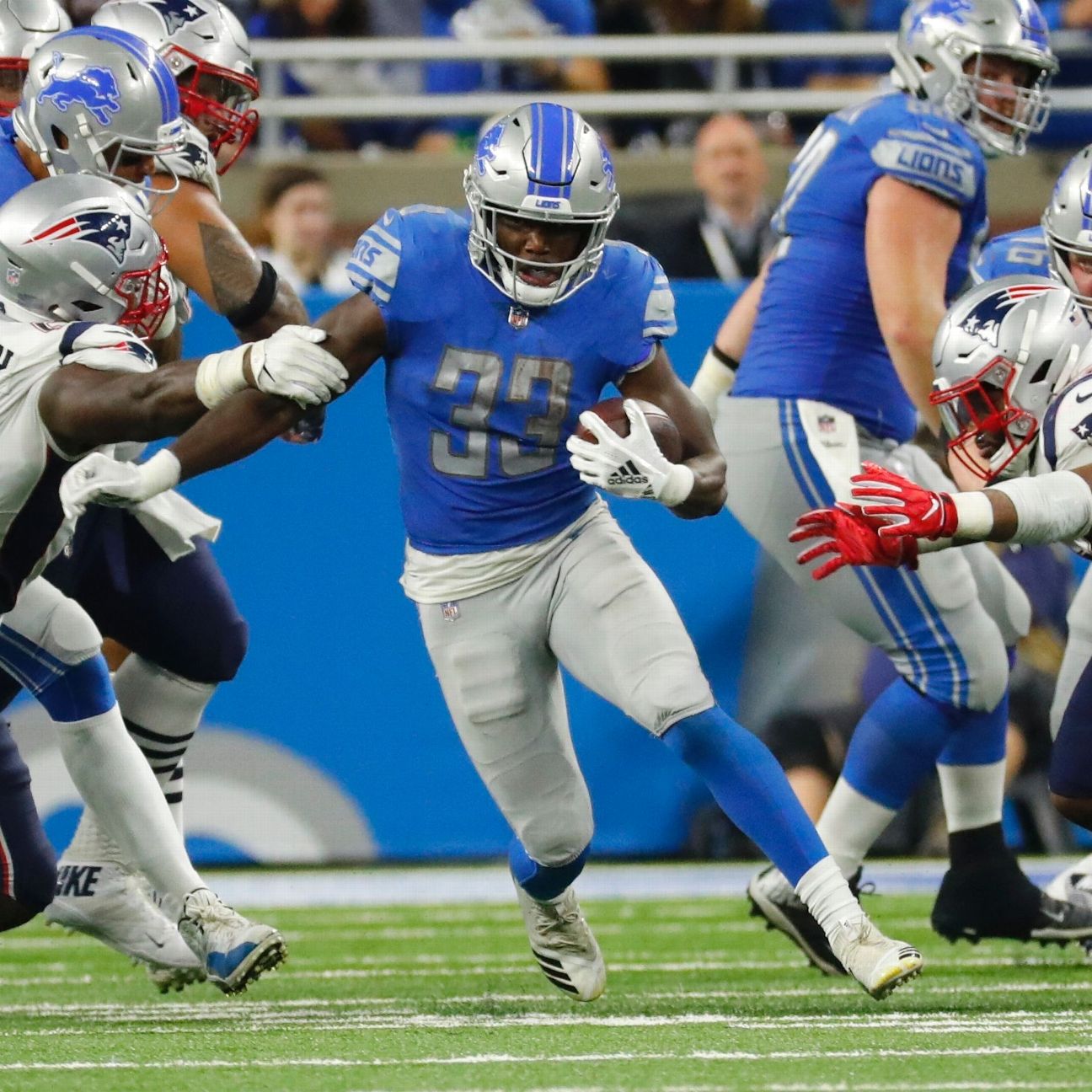 Detroit Lions running back Kerryon Johnson (33) in the first half of an NFL  football game against the Los Angeles Chargers in Detroit, Sunday, Sept.  15, 2019. (AP Photo/Duane Burleson Stock Photo - Alamy