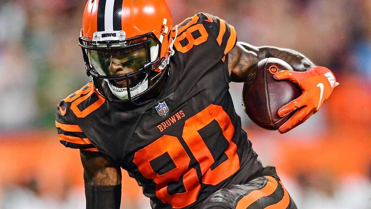 Browns Wr Jarvis Landry Out Of Concussion Protocol Practicing