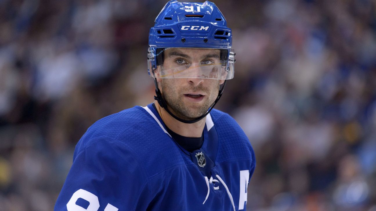 Canadiens win Game 1 over Maple Leafs; John Tavares stretchered