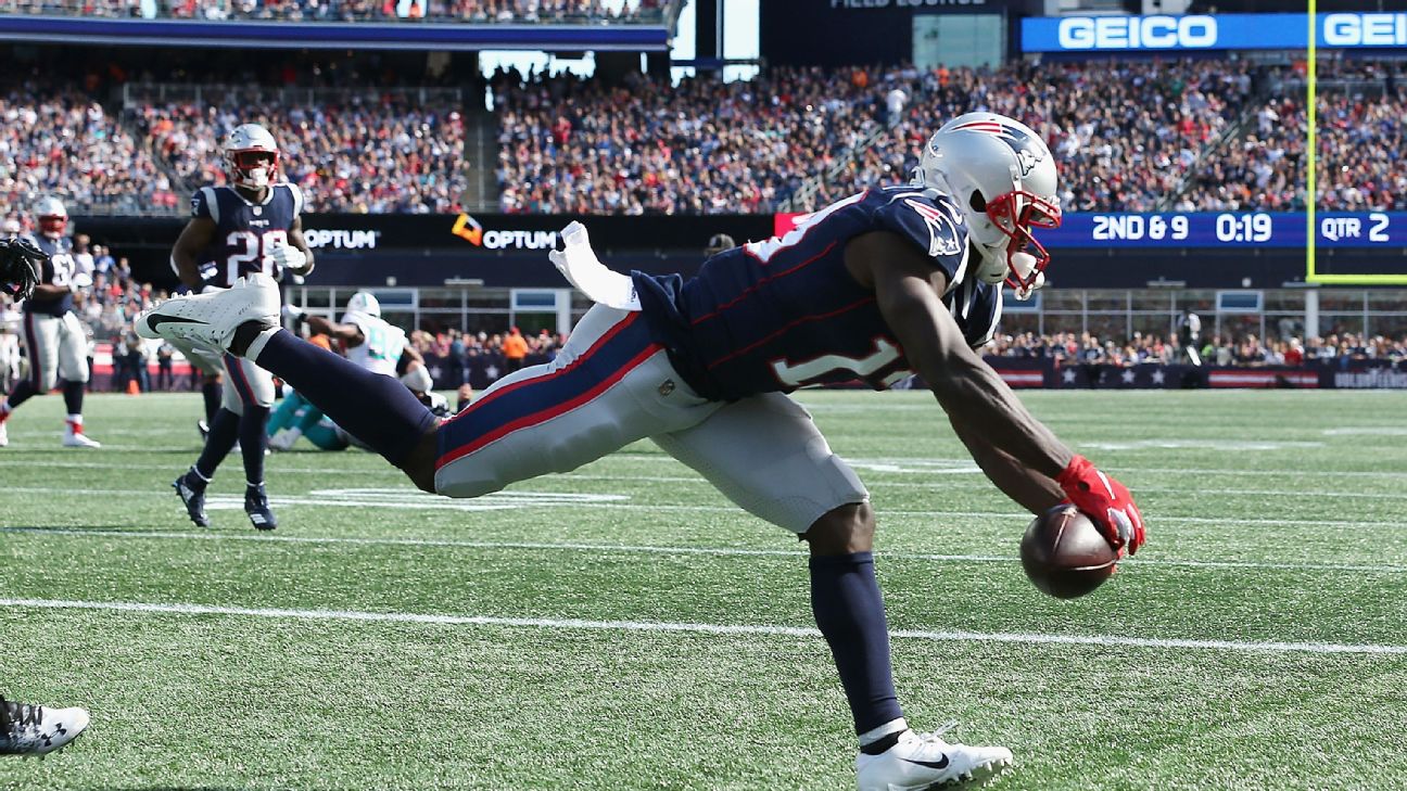 Phillip Dorsett II honors father with name on back of jersey - ESPN - New  England Patriots Blog- ESPN