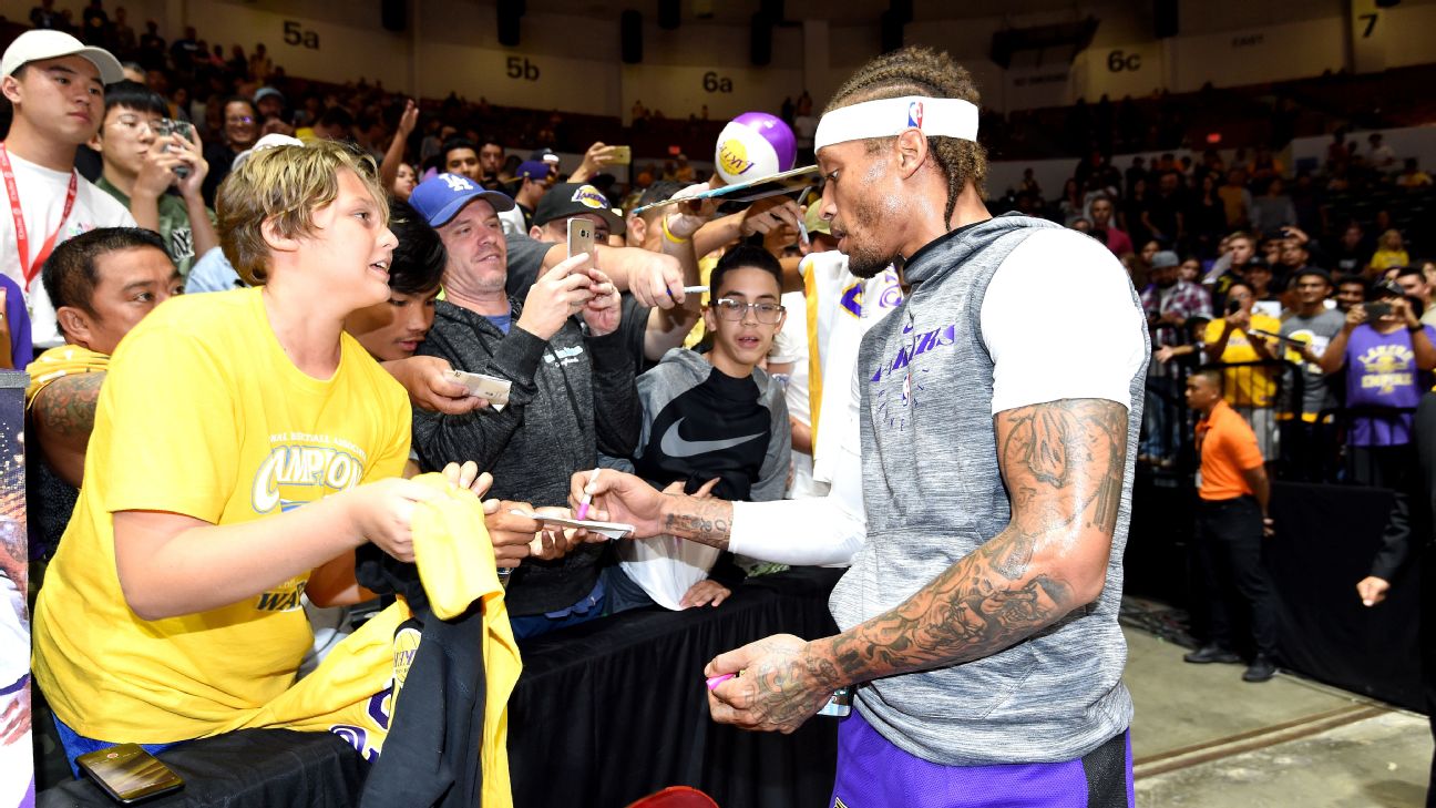 Los Angeles Lakers: Michael Beasley is the odd man out