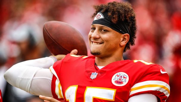 Patrick Mahomes' father knew he was a natural athlete from youth
