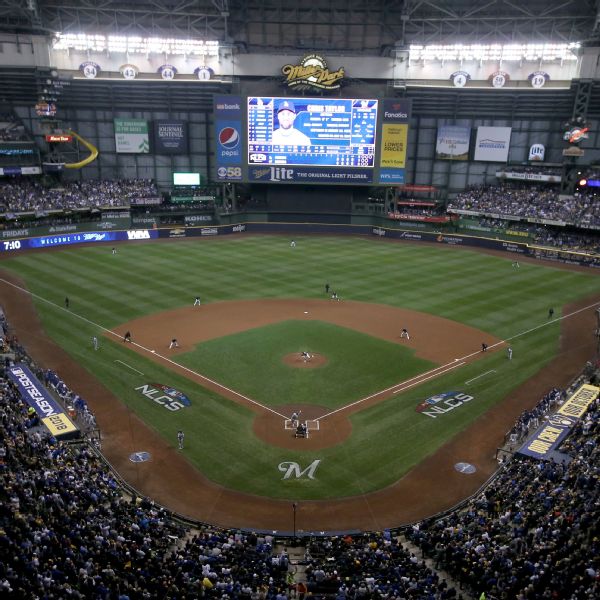 Reports  Brewers to call up infield prospect Black