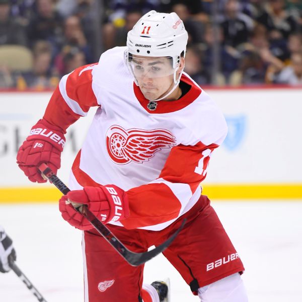 Red Wings waive Zadina after trade efforts fail