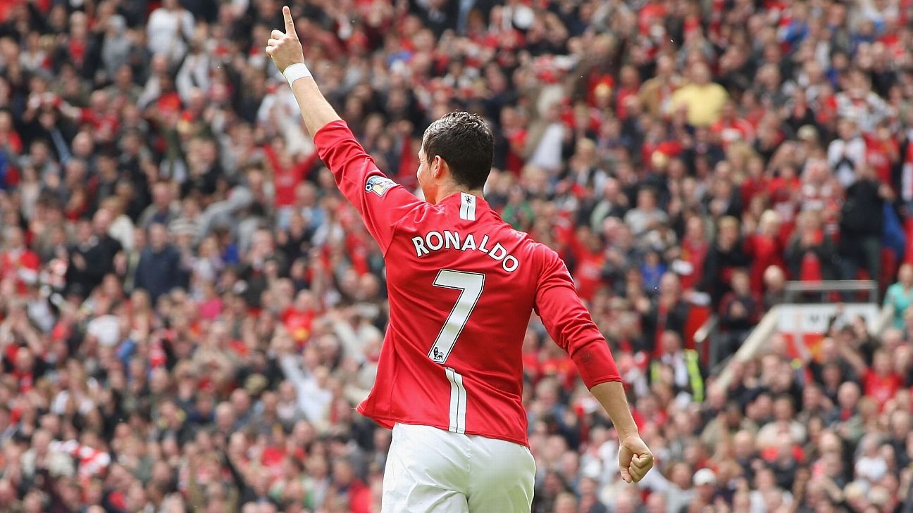 Which shirt number will Cristiano Ronaldo wear at Man United?