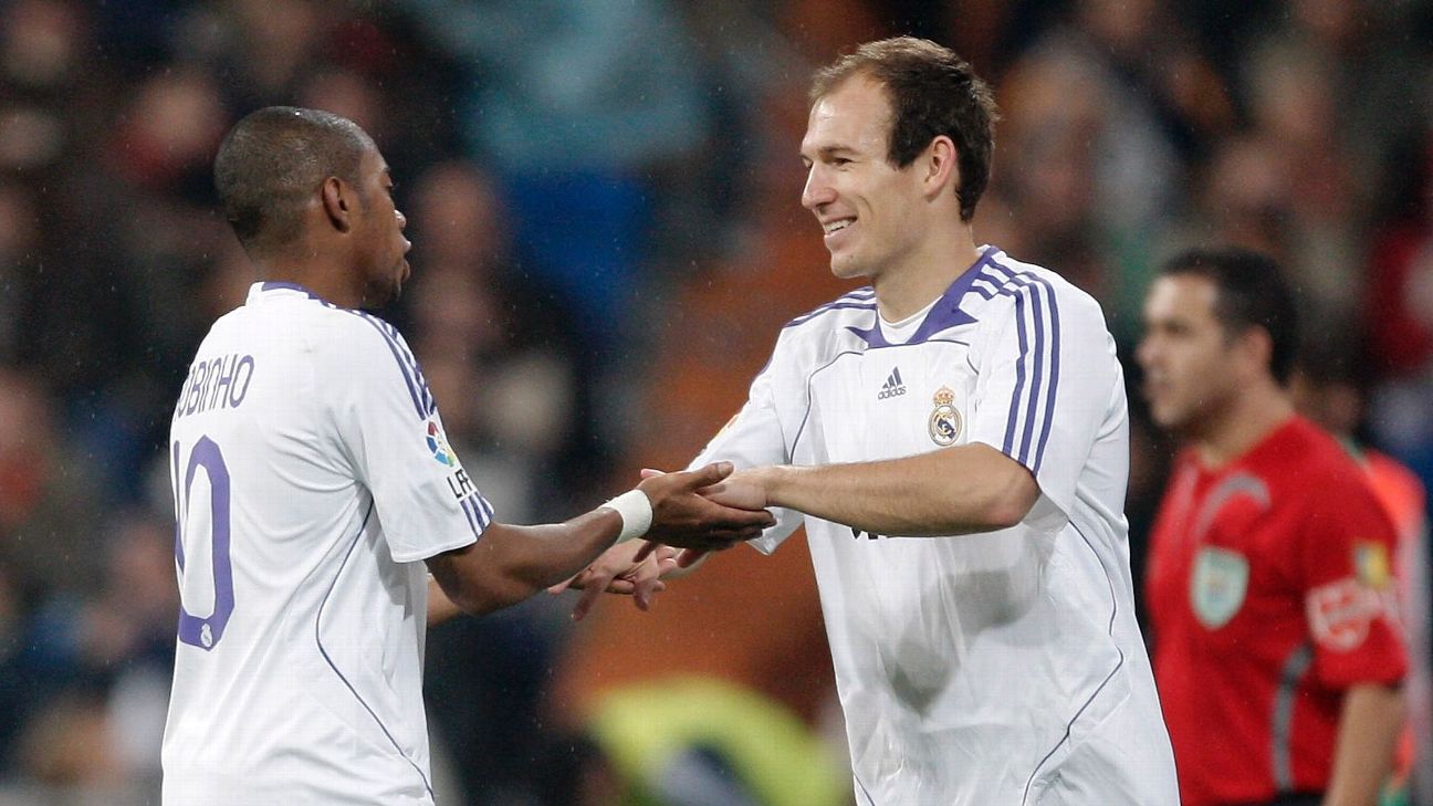 Último Real Madrid a viver seca em LaLiga tinha Robinho camisa 10