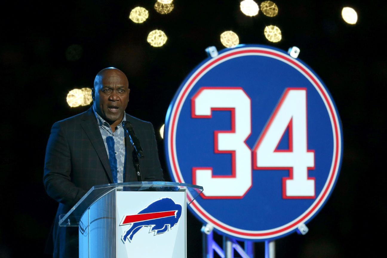 Bills Hall of Famers plan to help shooting victims