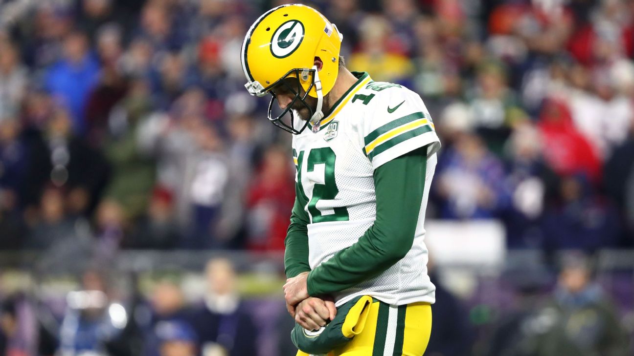 Green Bay Packers fall to 3-4-1 after 31-17 loss to New England