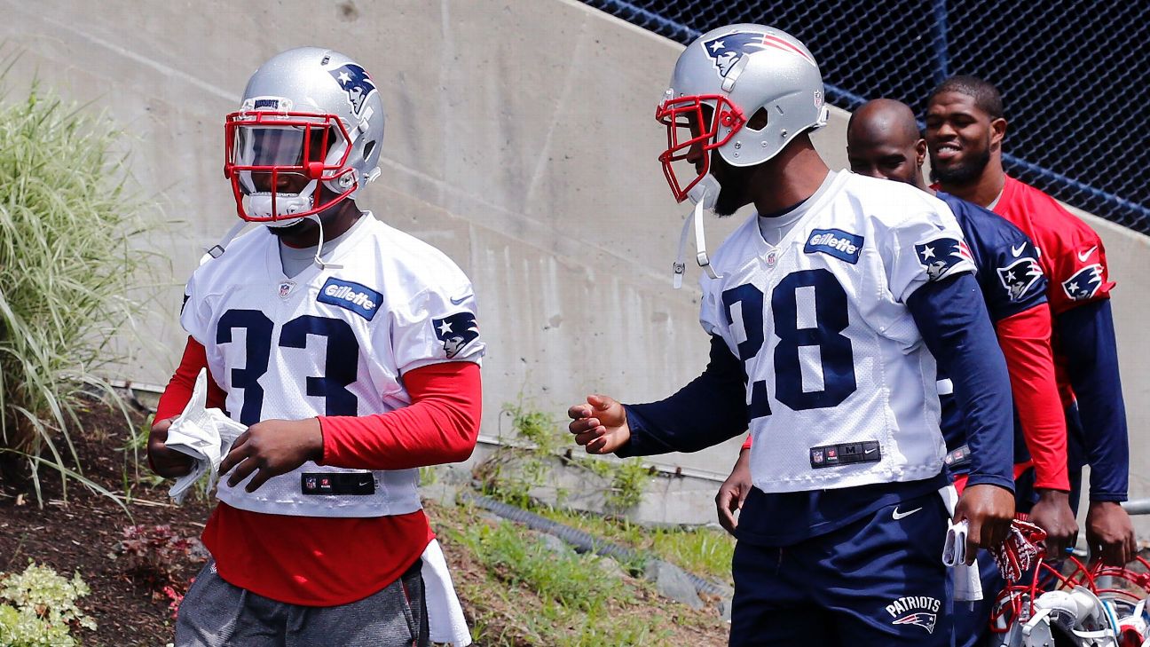 Patriots' Tom Brady still hasn't found jersey, says James White