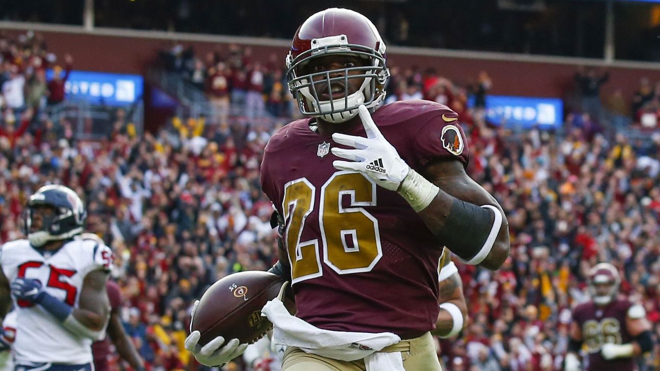 Maryland, USA. September 23, 2018: Washington Redskins RB #26 Adrian  Peterson gets a long run down the sidelines during a NFL football game  between the Washington Redskins and the Green Bay Packers