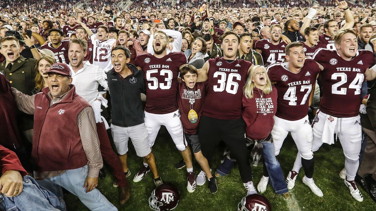 Texas AM - Gig 'Em: A History Of Texas A&M - The Touchdown