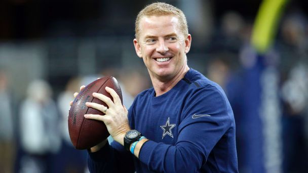 Sep 22, 2019: Dallas Cowboys wide receiver Randall Cobb #18 carries the  ball after a reception during an NFL game between the Miami Dolphins and  the Dallas Cowboys at AT&T Stadium in