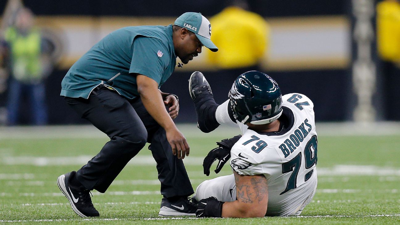 Eagles' Brandon Brooks out about 8 weeks after suffering torn