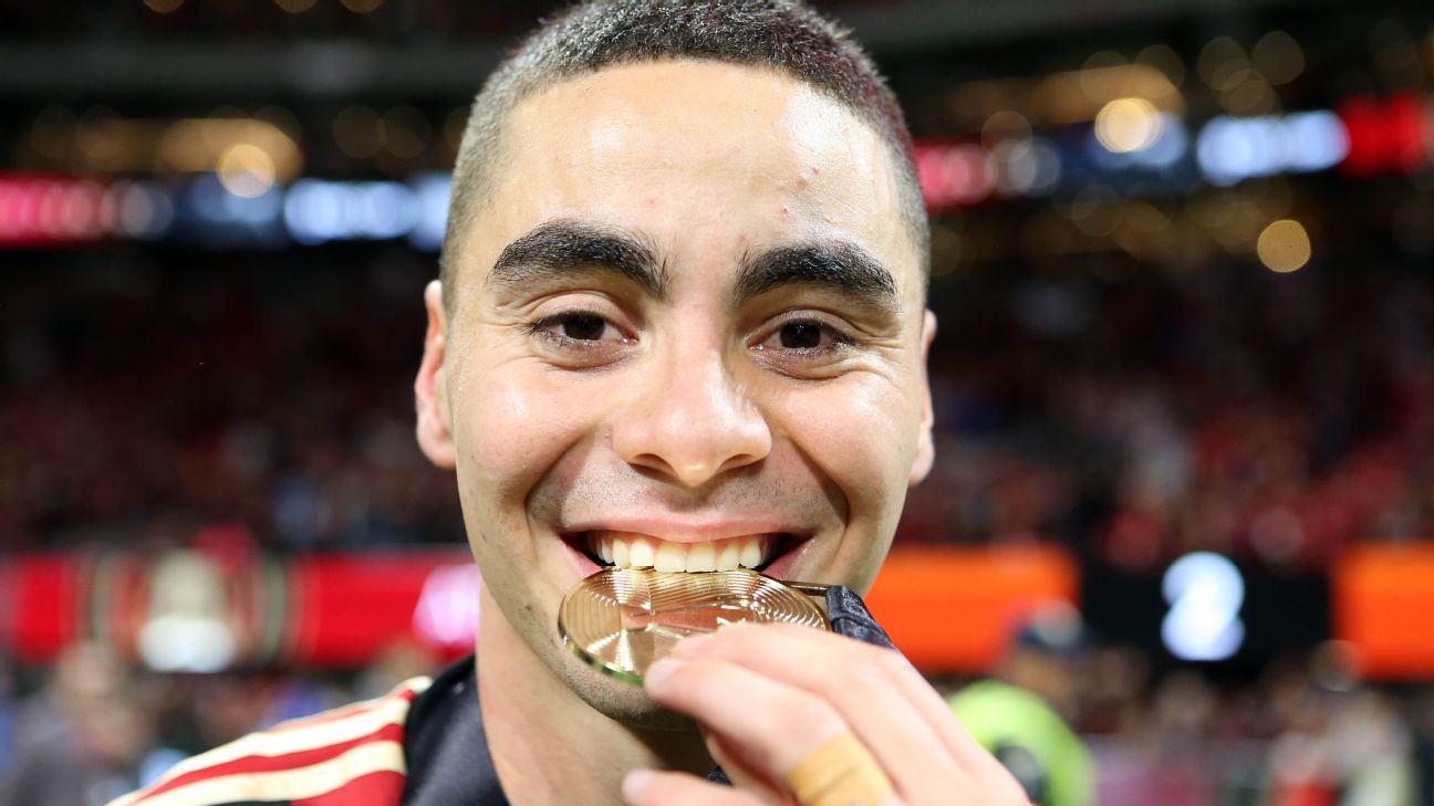 MLS Hot Stove: Will Almiron leave Atlanta? Is Vela going to Barca? What's next for Gio in LA?