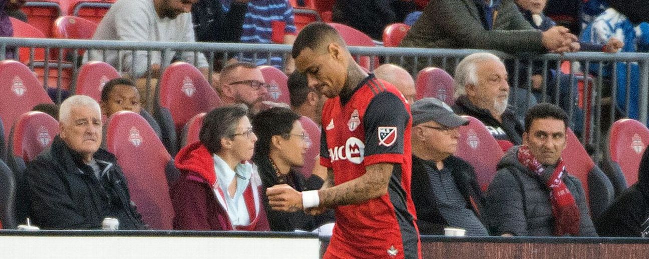 Toronto FC sends defender Gregory van der Wiel home after altercation with  coach - The Globe and Mail